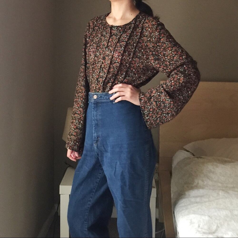 White Stag Floral Button Down Silky Blouse.-MA1